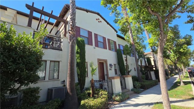 597 S Kroeger Street, Anaheim, CA 92805