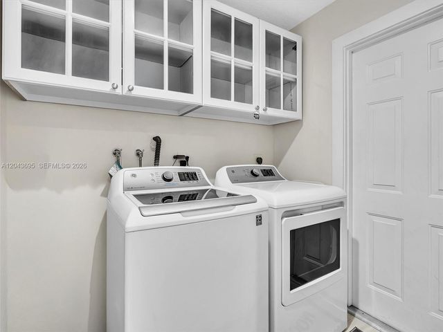 639 Verona Pl, Weston, FL 33326