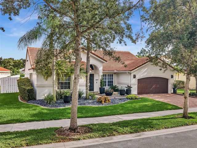 639 Verona Pl, Weston, FL 33326