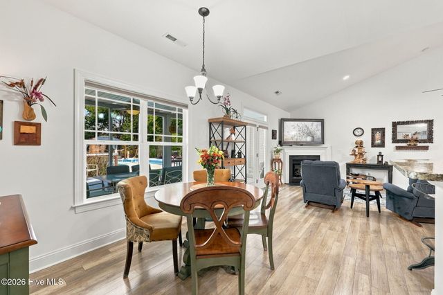 107 Sea Breeze Court, Hampstead, NC 28443