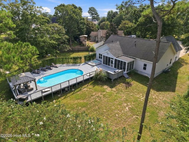 107 Sea Breeze Court, Hampstead, NC 28443