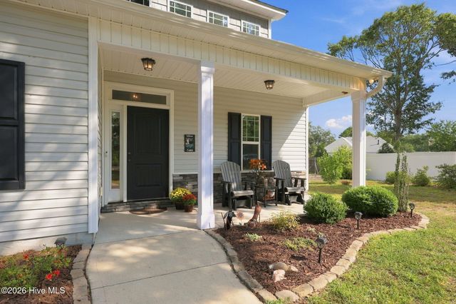 107 Sea Breeze Court, Hampstead, NC 28443