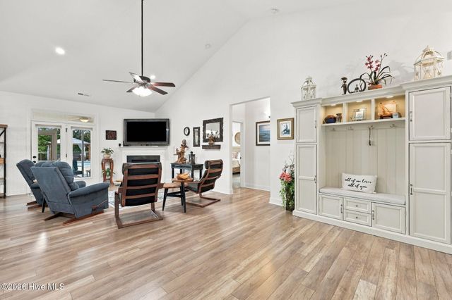 107 Sea Breeze Court, Hampstead, NC 28443