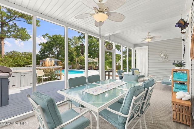 107 Sea Breeze Court, Hampstead, NC 28443