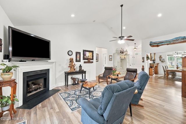 107 Sea Breeze Court, Hampstead, NC 28443