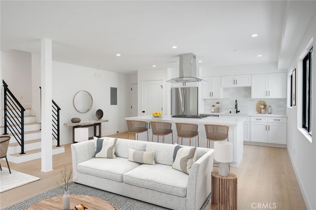 1334 9th Street, Santa Monica, CA 90401