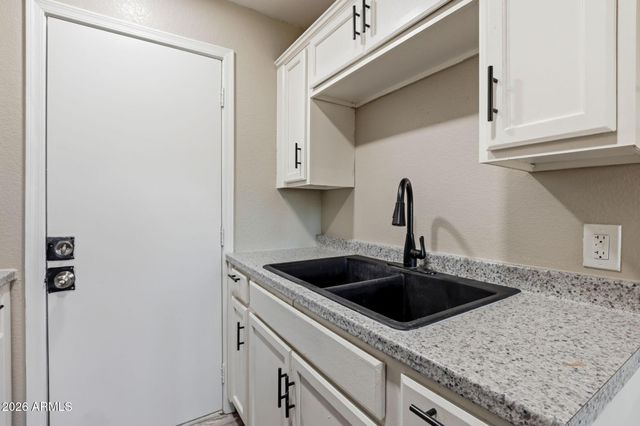 840 E Turney Avenue Apt 6, Phoenix, AZ 85014