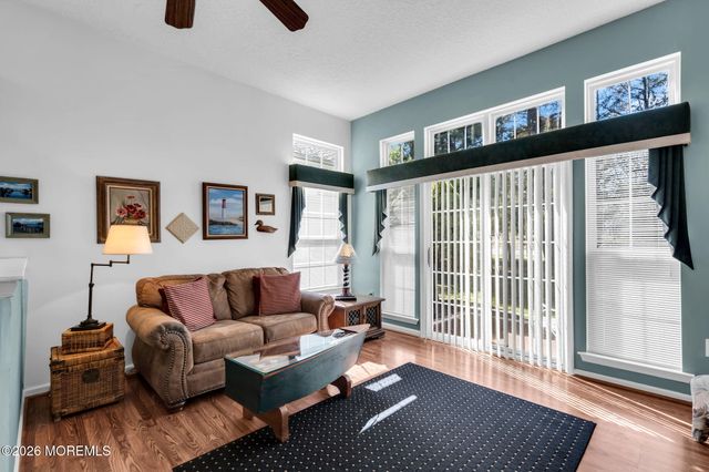 7 Brightwinds Court, Lakewood, NJ 08701