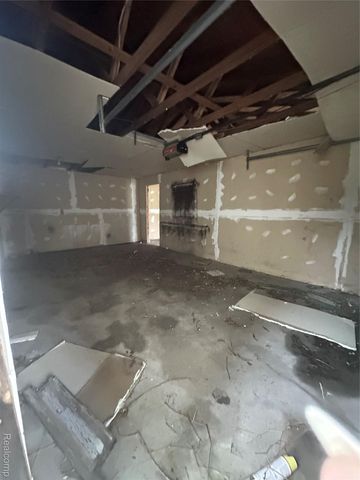 4816 Glenn Avenue, Flint, MI 48505