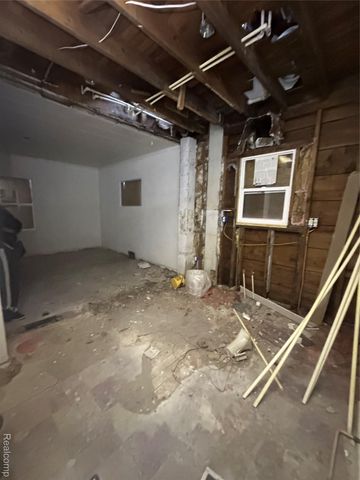 4816 Glenn Avenue, Flint, MI 48505