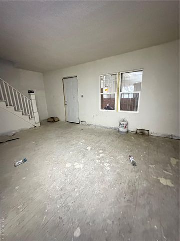 4816 Glenn Avenue, Flint, MI 48505