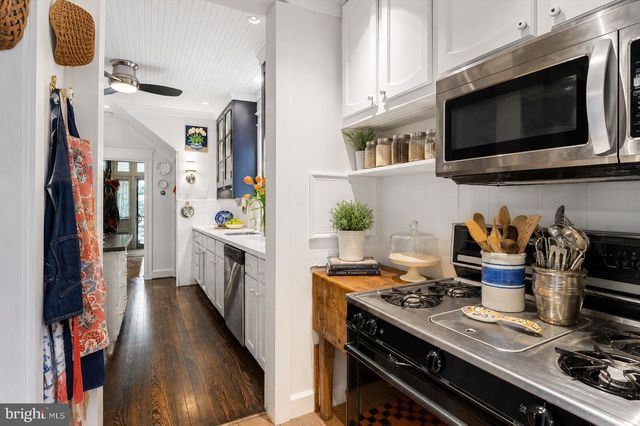 5420 MACARTHUR BLVD NW, Washington, DC 20016