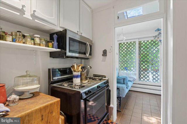 5420 MACARTHUR BLVD NW, Washington, DC 20016