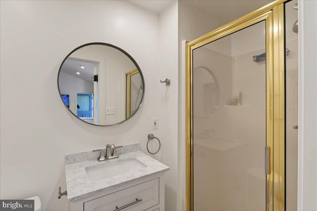 5420 MACARTHUR BLVD NW, Washington, DC 20016