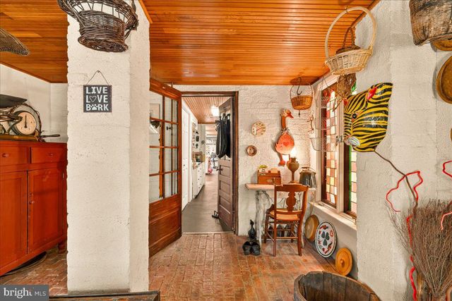 5420 MACARTHUR BLVD NW, Washington, DC 20016