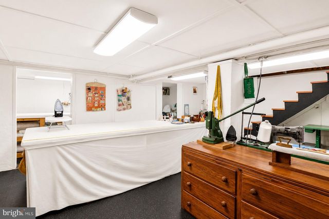 5420 MACARTHUR BLVD NW, Washington, DC 20016