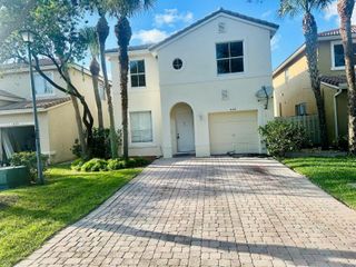 4147 Meade Way, West Palm Beach, FL 33409