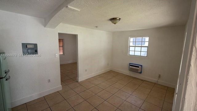 7305 NW 17th Court ., Miami, FL 33147
