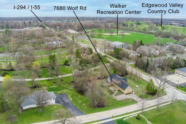7680 Wolf Road, Burr Ridge, IL 60527