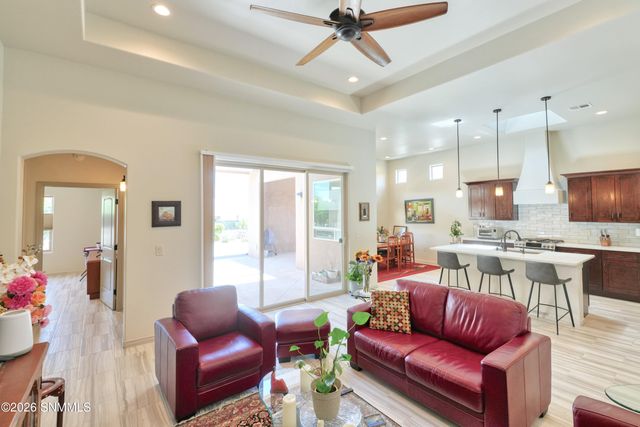 8164 Willow Bloom Circle, Las Cruces, NM 88007