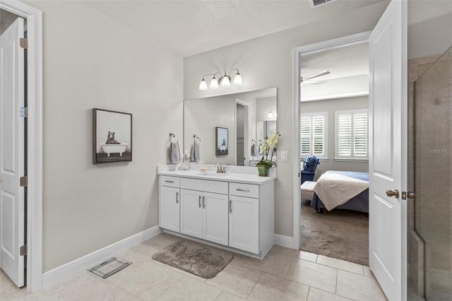 5745 LONG SHORE LOOP, Sarasota, FL 34238