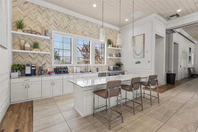 5745 LONG SHORE LOOP, Sarasota, FL 34238