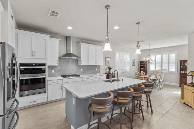 5745 LONG SHORE LOOP, Sarasota, FL 34238