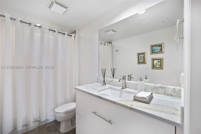 110 N Federal Hwy 1404, Fort Lauderdale, FL 33301