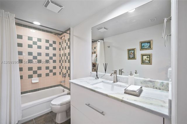 110 N Federal Hwy 1404, Fort Lauderdale, FL 33301