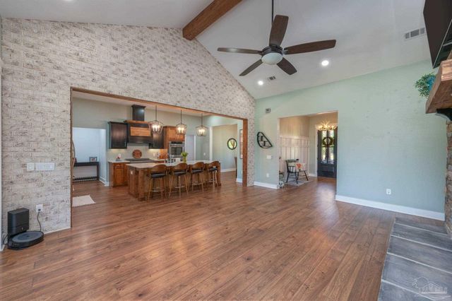 7568 Spears Crossing Ln, Pace, FL 32571