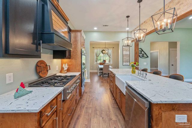 7568 Spears Crossing Ln, Pace, FL 32571