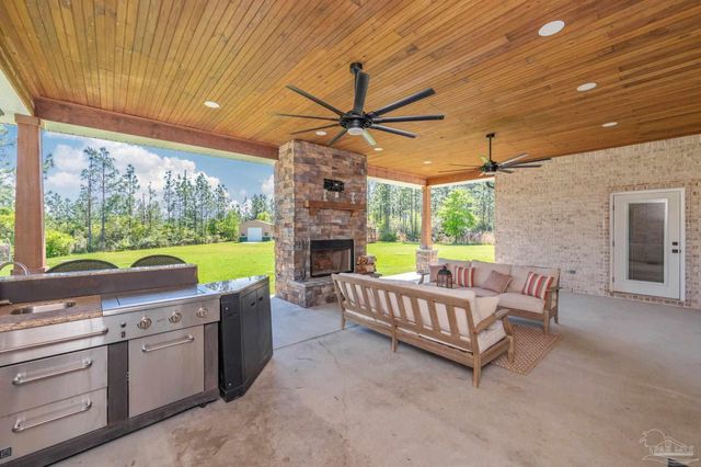 7568 Spears Crossing Ln, Pace, FL 32571