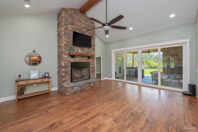 7568 Spears Crossing Ln, Pace, FL 32571