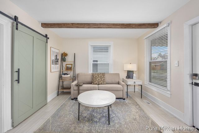 912 Arianna Street NW, Grand Rapids, MI 49504