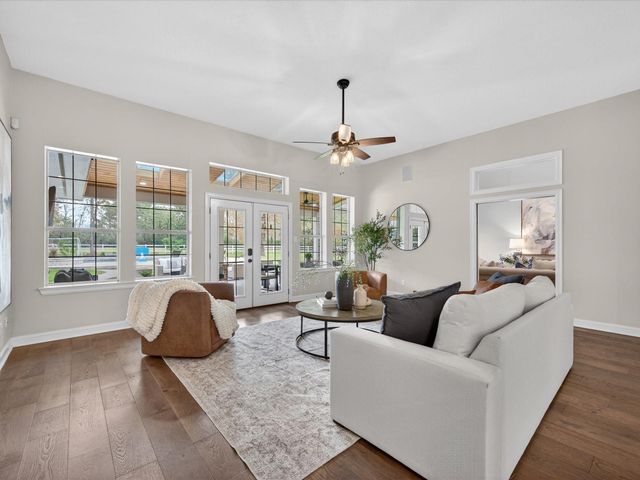 32906 Crestlake Boulevard, Magnolia, TX 77354