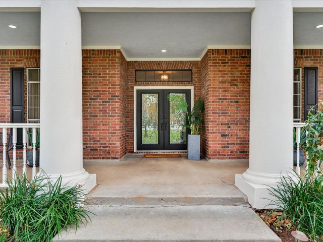 32906 Crestlake Boulevard, Magnolia, TX 77354