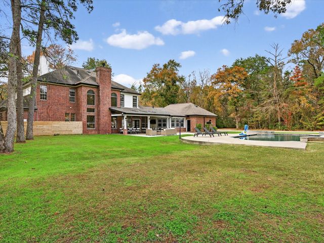 32906 Crestlake Boulevard, Magnolia, TX 77354