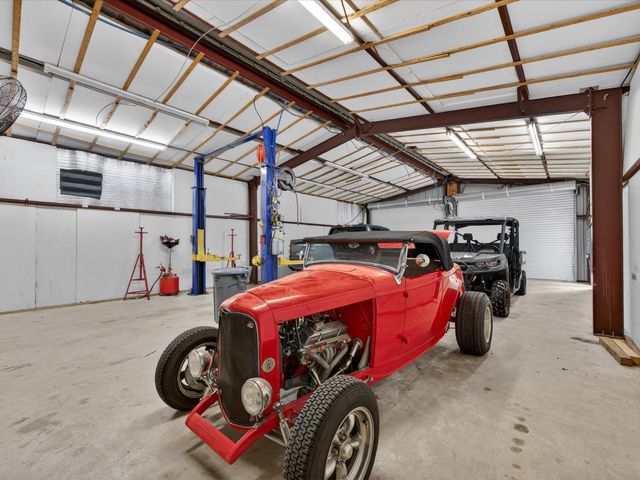 32906 Crestlake Boulevard, Magnolia, TX 77354