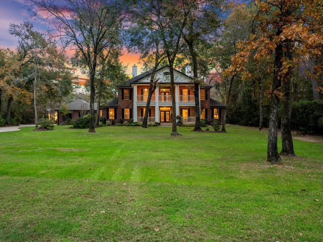 32906 Crestlake Boulevard, Magnolia, TX 77354