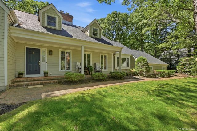 4 Waterview Lane, East Setauket, NY 11733