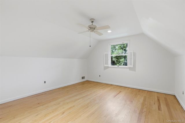 4 Waterview Lane, East Setauket, NY 11733