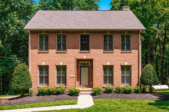 4463 Heath Rd, Nashville, TN 37221