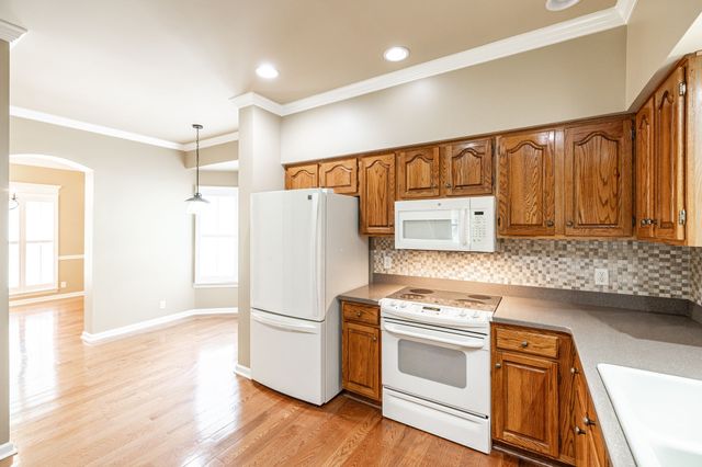 4463 Heath Rd, Nashville, TN 37221