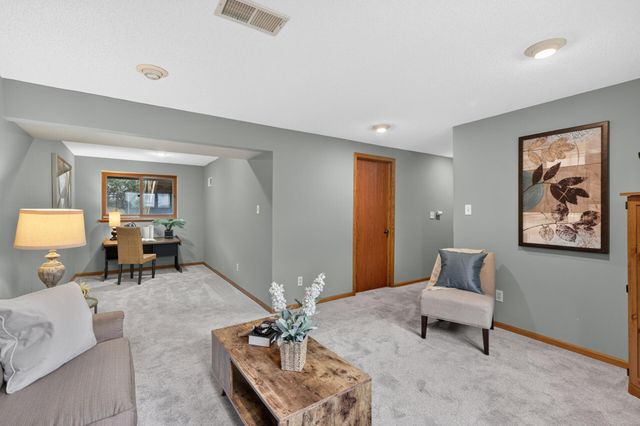 15918 Island View Road NW, Prior Lake, MN 55372