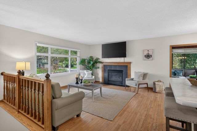 15918 Island View Road NW, Prior Lake, MN 55372