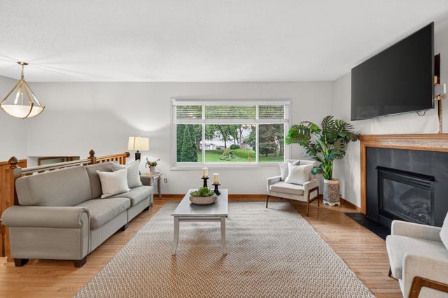 15918 Island View Road NW, Prior Lake, MN 55372