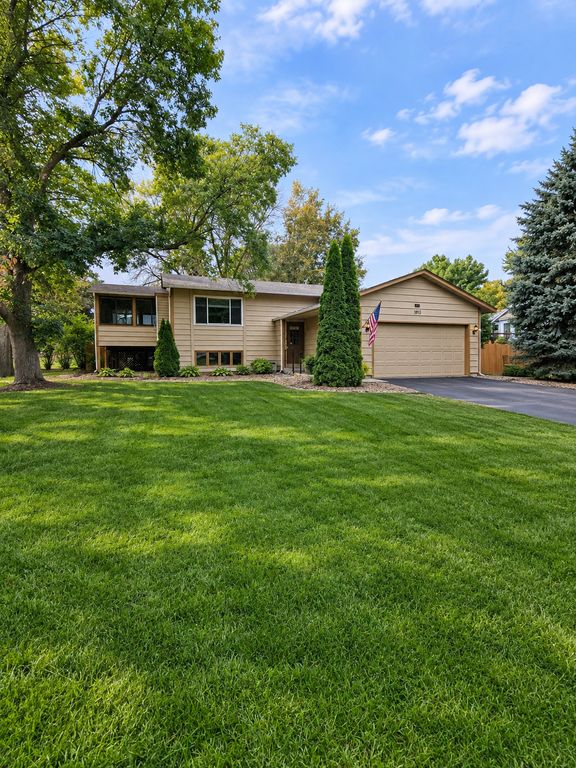 15918 Island View Road NW, Prior Lake, MN 55372