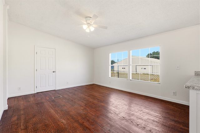 9606 Diamond Avenue, Kaufman, TX 75142