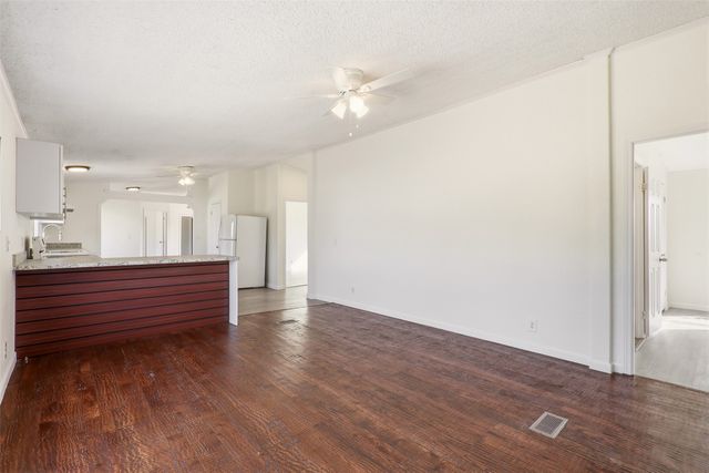 9606 Diamond Avenue, Kaufman, TX 75142