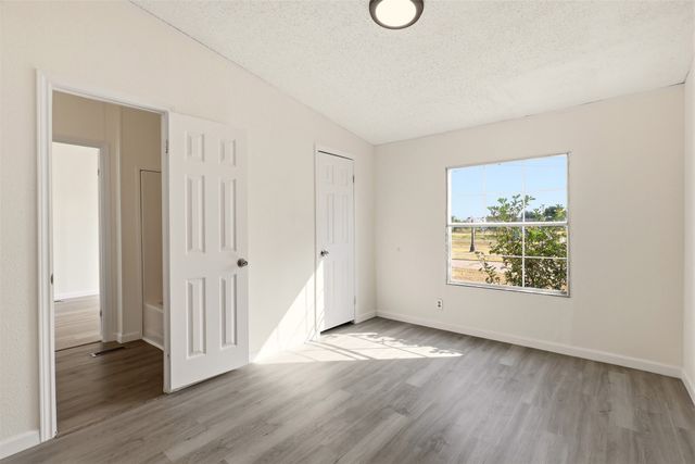 9606 Diamond Avenue, Kaufman, TX 75142